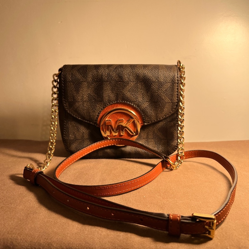 BRAND NEW Micheal Kors purse
